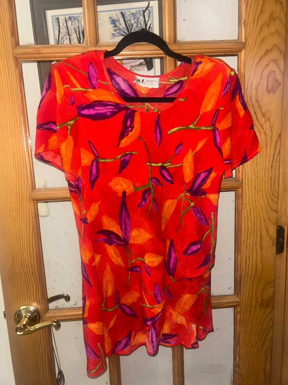 Silk Tiered Bottom Shirt w/Matching Pierced Earrings